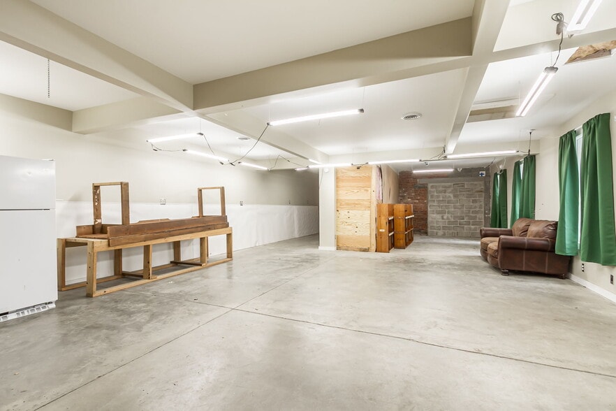 More Photos Of 64 Spencer St, Rochester Loft Creative Space For Sale