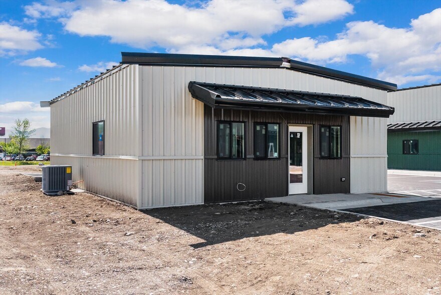 More Photos Of 6725 Butler Creek Unit 11 Rd, Missoula Flex For Lease