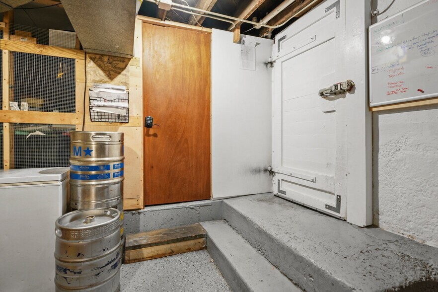 More Photos Of 516 S Park St, Madison Apartments For Sale