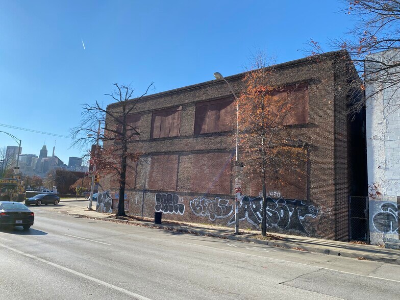 More Photos Of 926-938 E Monument St, Baltimore Warehouse For Sale