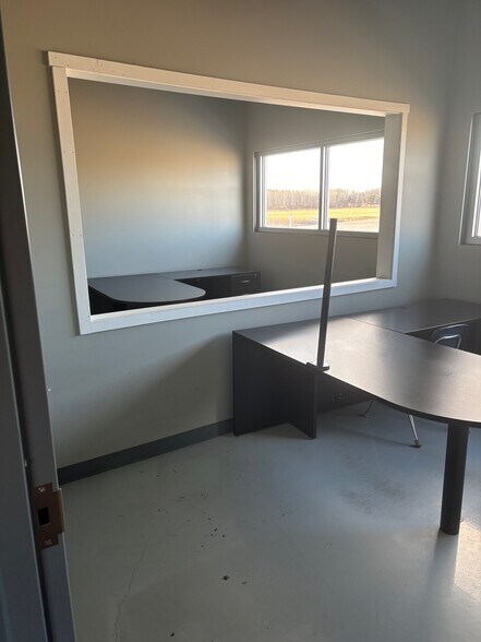 More Photos Of 4915 E Colonville Rd, Clare Warehouse For Lease