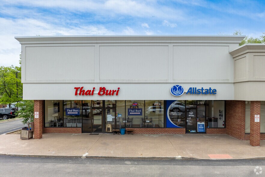 More Photos Of 1041-1073 Lake Cook Rd, Wheeling Storefront For Lease