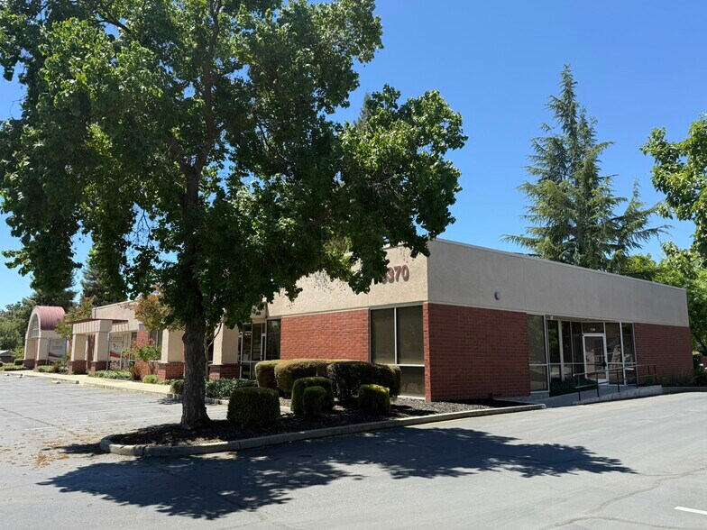 More Photos Of 9370 W Stockton Blvd, Elk Grove Office For Lease