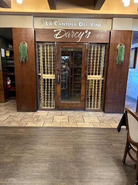 More Photos Of 10434 E Jomax Rd, Scottsdale Restaurant For Sale