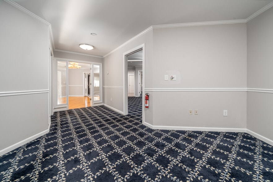 More Photos Of 3136 Clairmont Rd NE, Brookhaven Medical For Sale