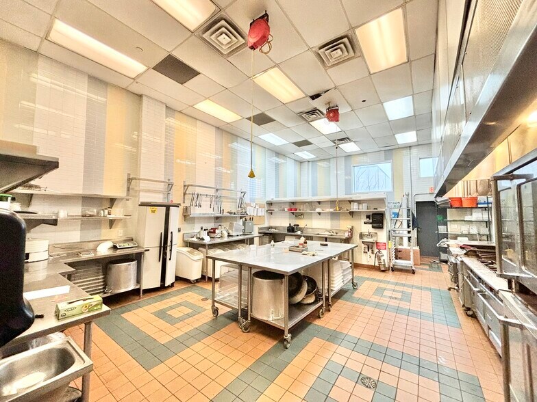 Primary Photo Of 47 Larkin St, Stamford Warehouse For Lease