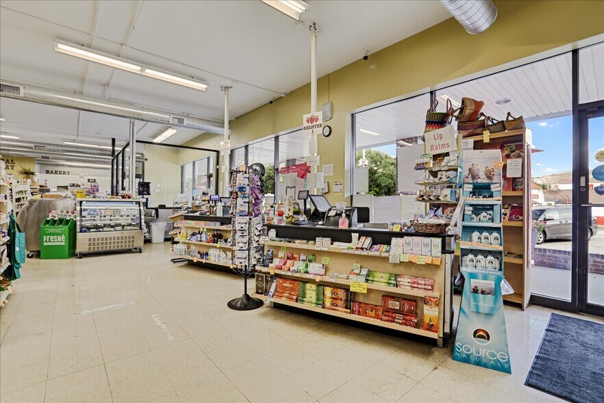 More Photos Of 306 Springfield Ave, Urbana Storefront Retail Office For Sale