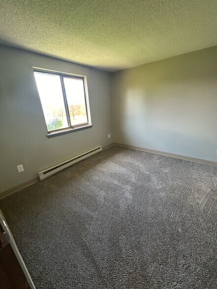 More Photos Of 5724 Glendale Dr, Lockport Apartments For Sale