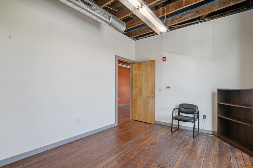 More Photos Of 159 Maxwell St, Fayetteville Office Residential For Sale