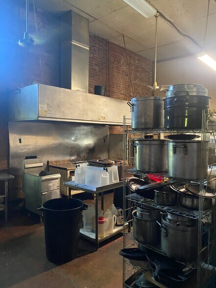 More Photos Of 14560 Main St, Orrville General Retail For Sale