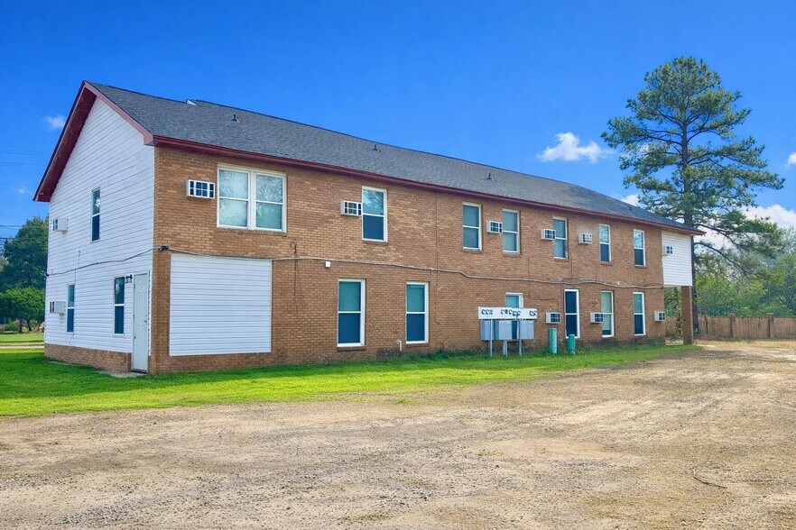 More Photos Of 2491 Russell St, Orangeburg Apartments For Sale