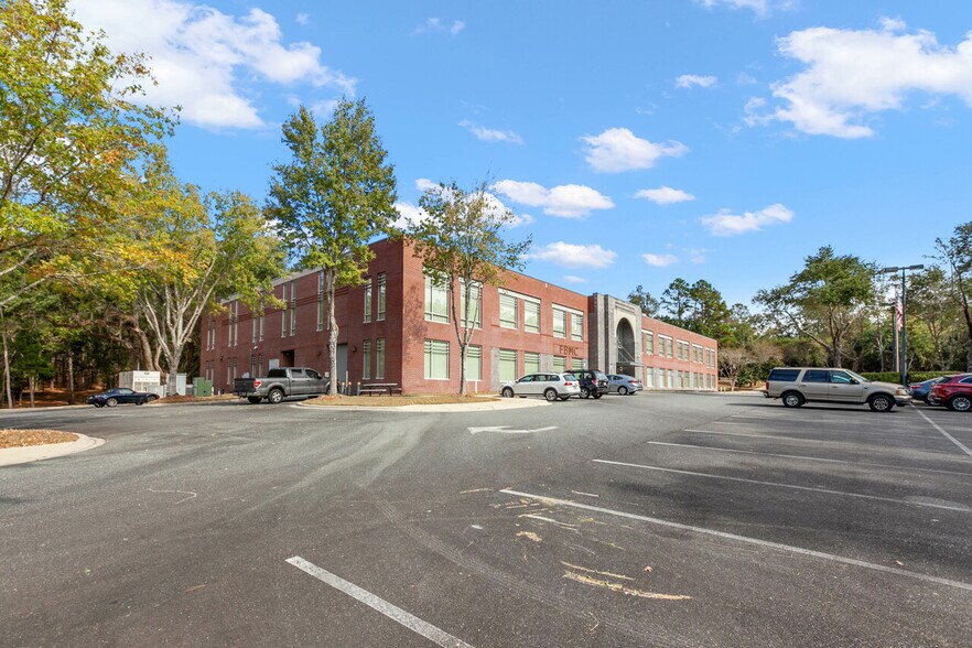 More Photos Of 3101 Sessions Rd, Tallahassee Office For Lease