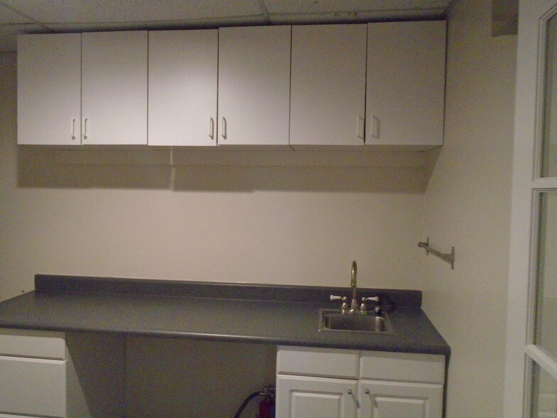 More Photos Of 1090 Adams St, Benicia Loft Creative Space For Lease