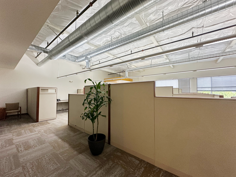 More Photos Of 990 Reserve Dr, Roseville Office For Sale