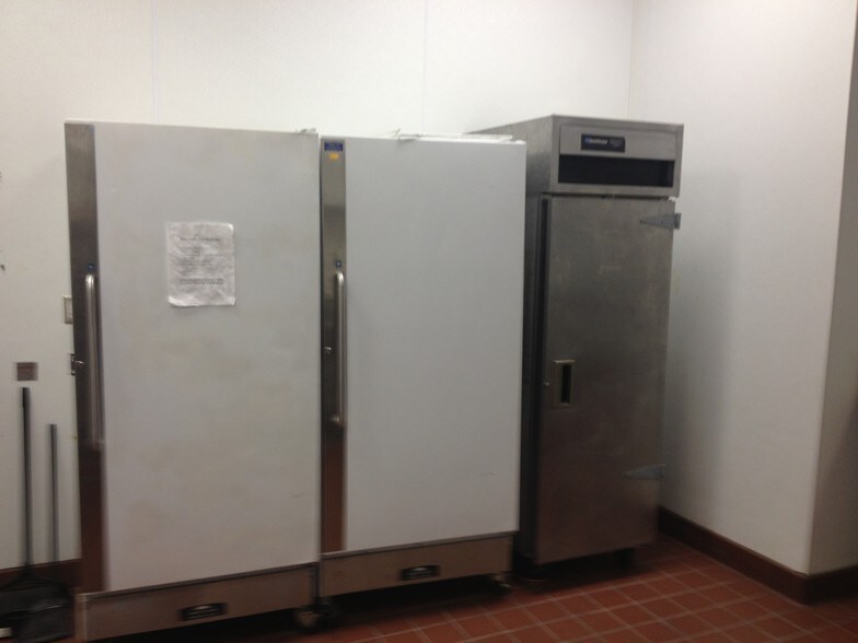 More Photos Of 15 1st St SE, Rochester Hotel For Lease