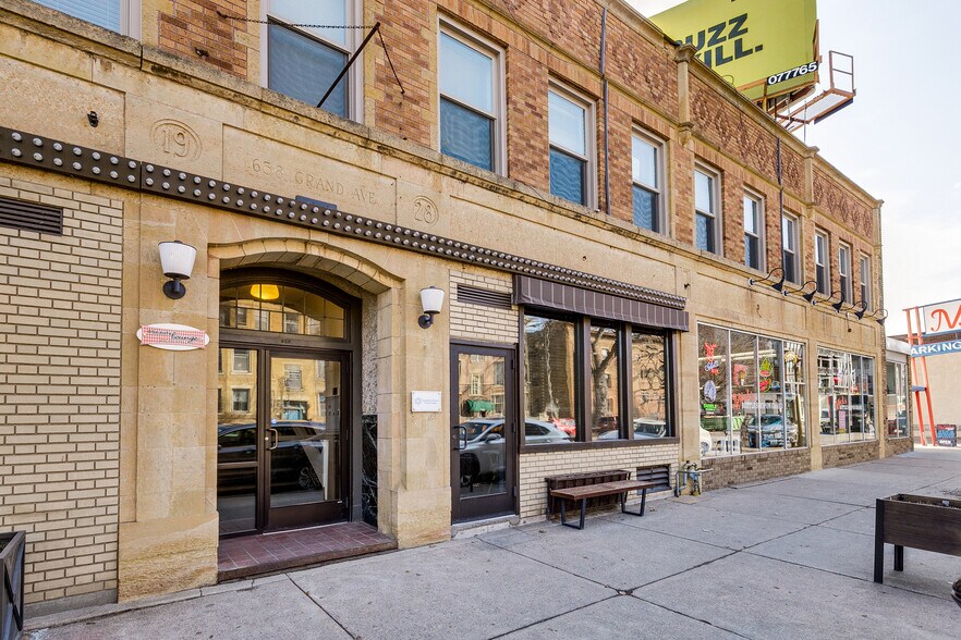 More Photos Of 664 Grand Ave, Saint Paul Storefront Retail Residential For Lease