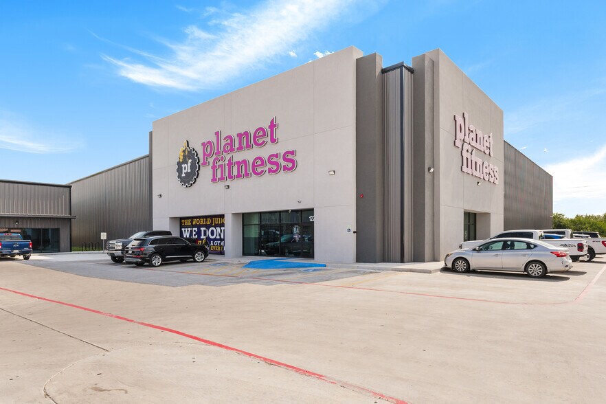 More Photos Of 1222 Dixieland Rd, Harlingen Storefront Retail Office For Lease