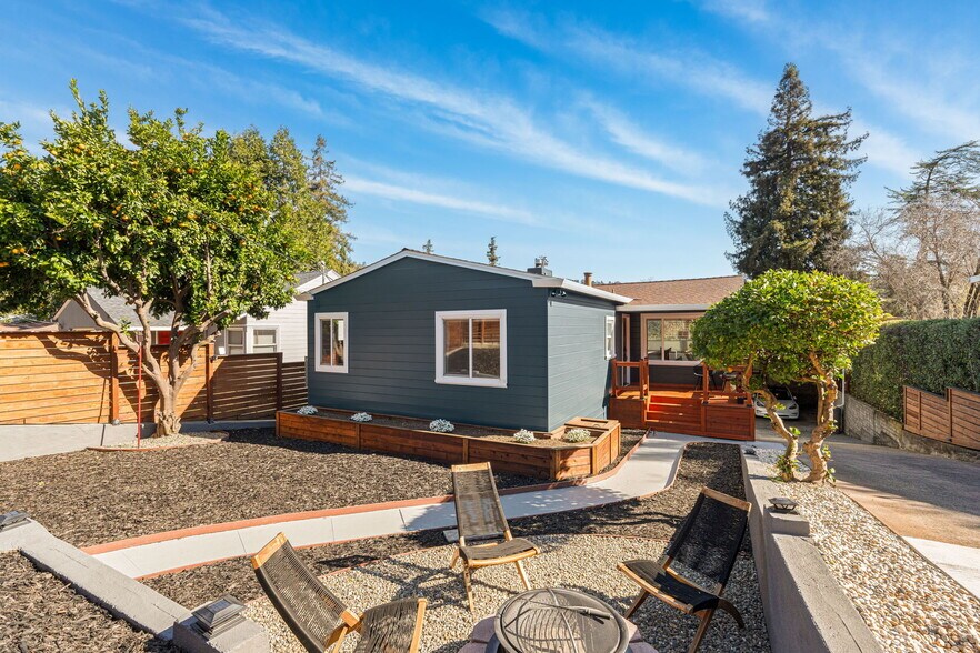More Photos Of 8124 Greenly Dr, Oakland Apartments For Sale