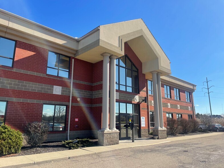 More Photos Of 4048 Dressler Rd NW, Canton Office For Lease