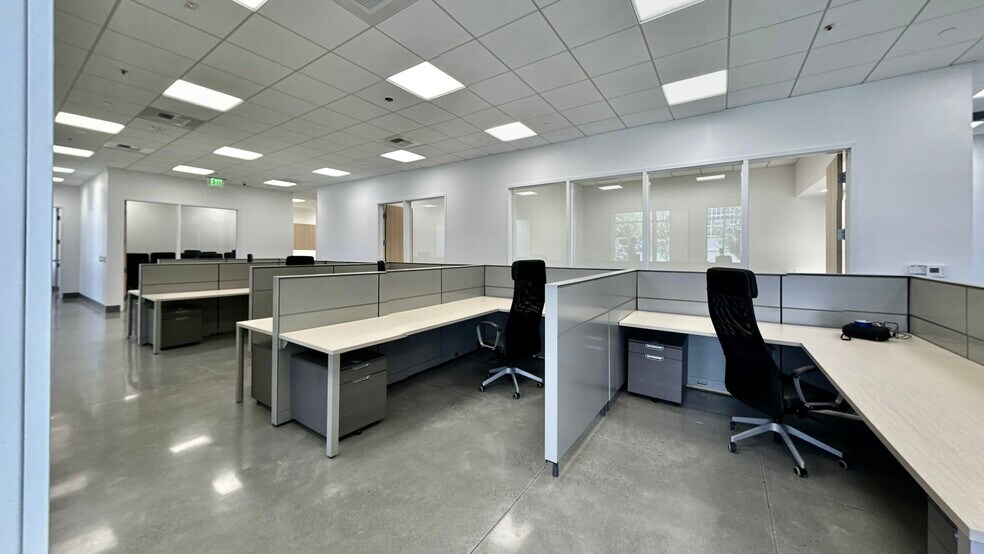 More Photos Of 601 E Bridger Ave, Las Vegas Office For Lease