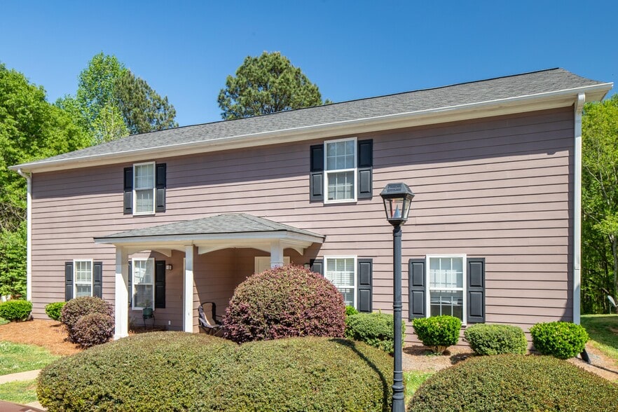 Primary Photo Of 878 Hospital Rd, Commerce Apartments For Sale