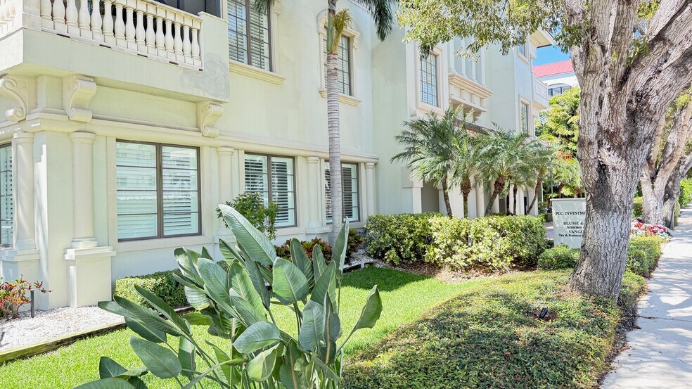More Photos Of 750 11th St S, Naples Office Residential For Sale