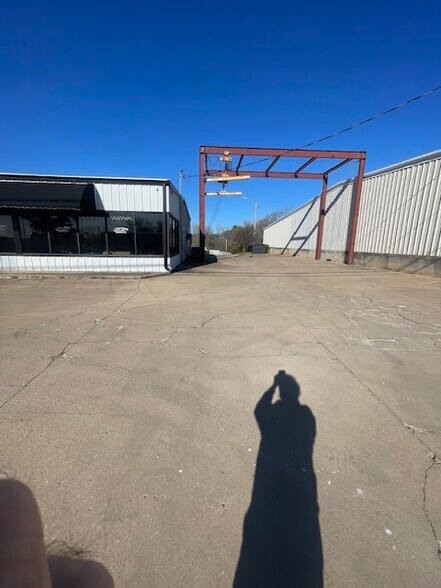 More Photos Of 4615 N Highway 71, Alma Freestanding For Sale