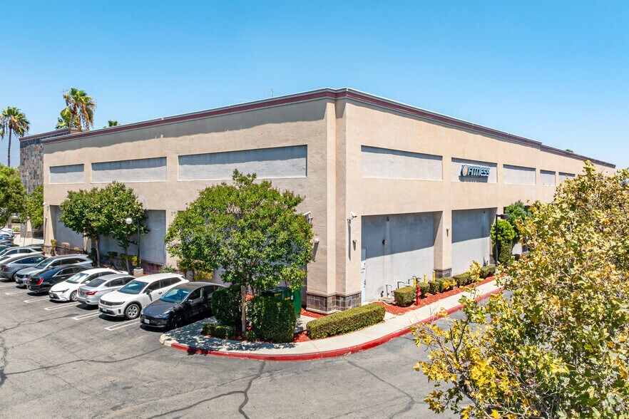 More Photos Of 11787 Foothill Blvd, Rancho Cucamonga Health Club For Lease