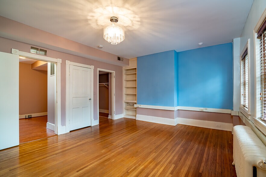 More Photos Of 1715 N St NW, Washington Office For Lease