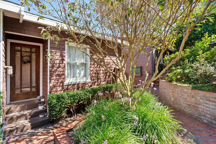 More Photos Of 47 Bulkley Ave, Sausalito Apartments For Sale