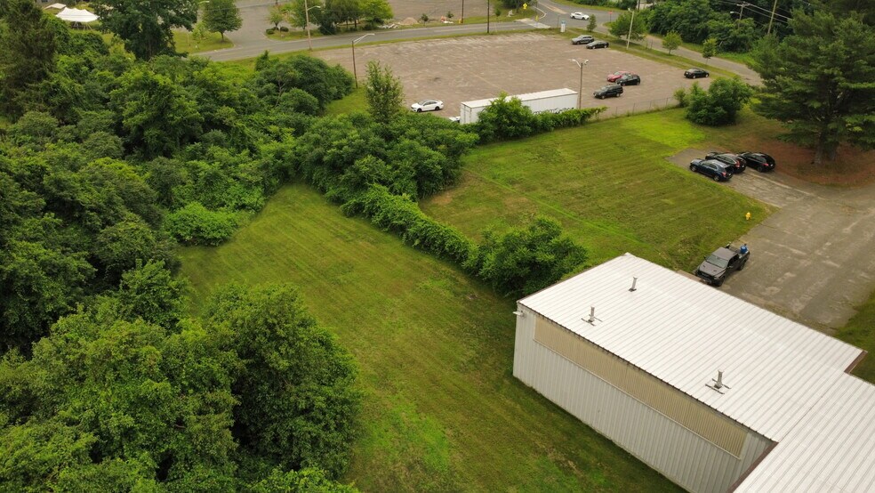 More Photos Of 24 Spring St, Florence Warehouse For Sale