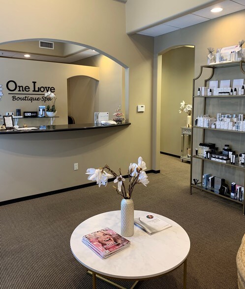 More Photos Of 8422 E Shea Blvd, Scottsdale Medical For Lease