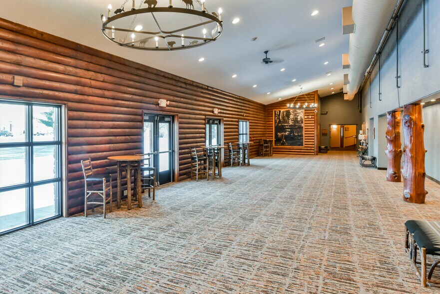 More Photos Of 1100 Imperial Ave, Rothschild Hotel For Sale