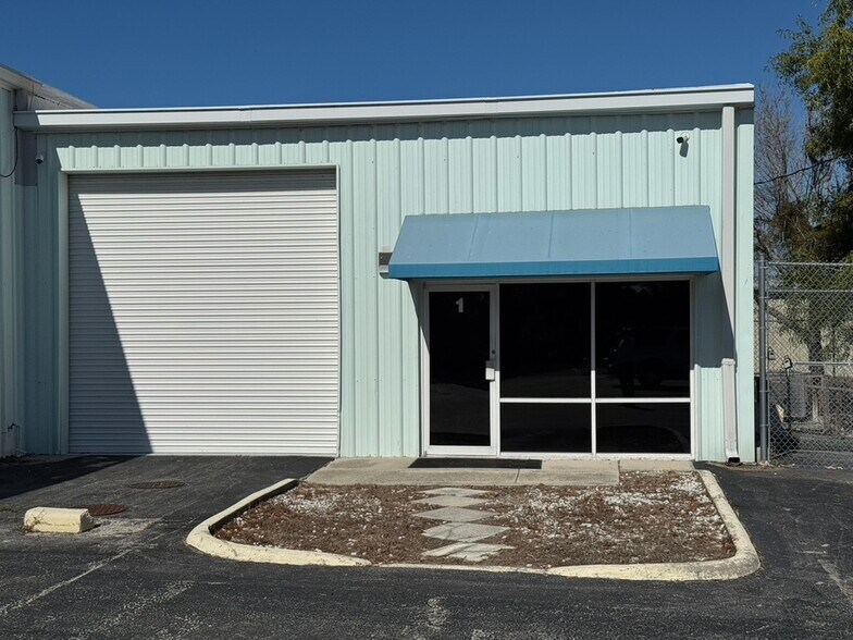 Primary Photo Of 1161 Sun Century Rd, Naples Warehouse For Lease