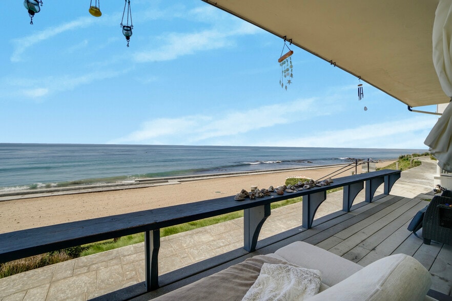 More Photos Of 11914 Beach Club Way, Malibu Multifamily For Sale