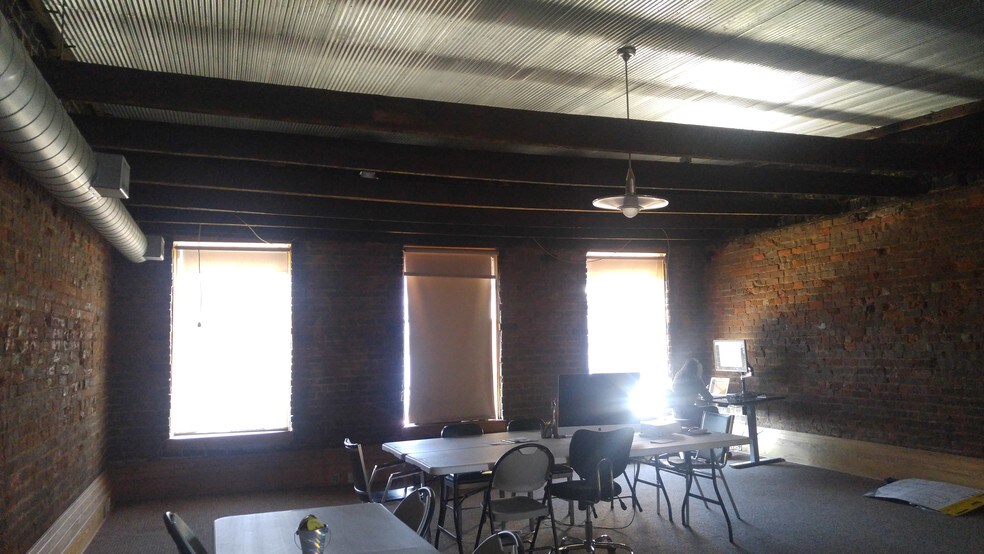 More Photos Of 714 Gay, Knoxville General Retail For Lease