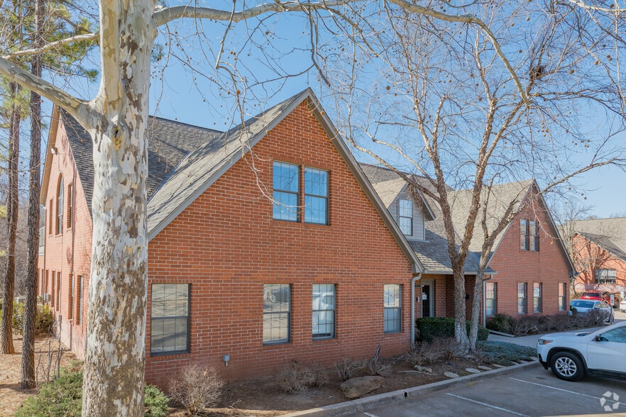Primary Photo Of 1900 E 15th St, Edmond Office For Lease