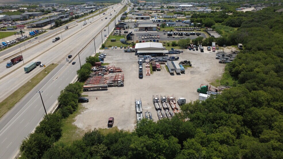 More Photos Of 9033 Interstate 10 E, Converse Industrial For Lease