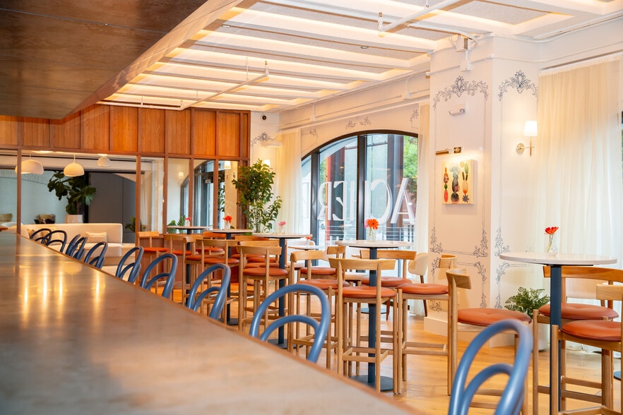 More Photos Of 1375 Peachtree St NE, Atlanta Office For Lease