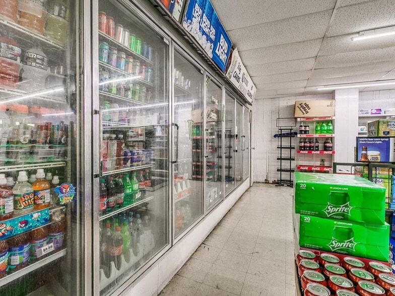 More Photos Of 3901 NW 10th St, Oklahoma City Convenience Store For Sale