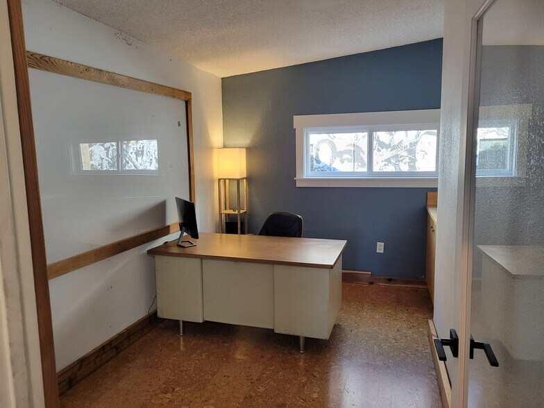 More Photos Of 20 NW Greenwood Ave, Bend Loft Creative Space For Lease