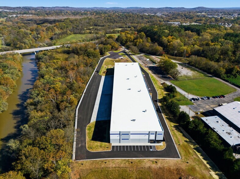 More Photos Of 100 Spontex Dr, Columbia Warehouse For Lease