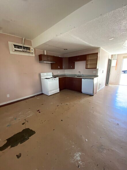 More Photos Of 208 S Lamine Ave, Sedalia Office Residential For Sale