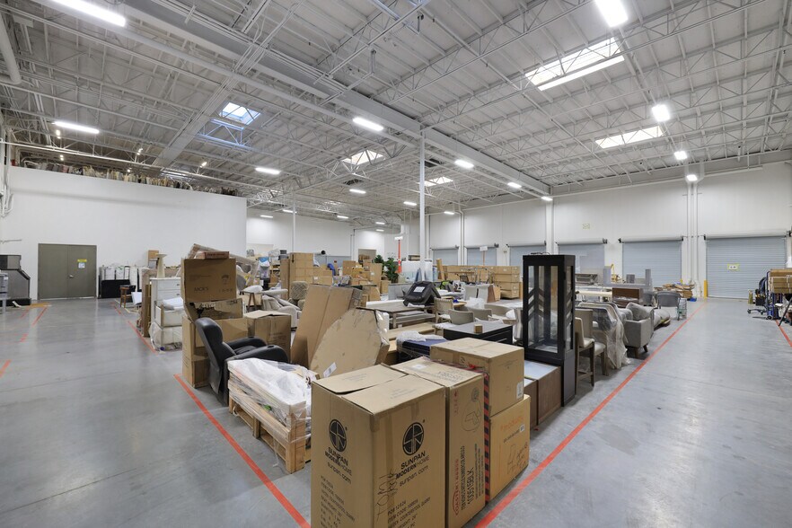 More Photos Of 5530 Rafael Rivera Way, Las Vegas Light Manufacturing For Sale
