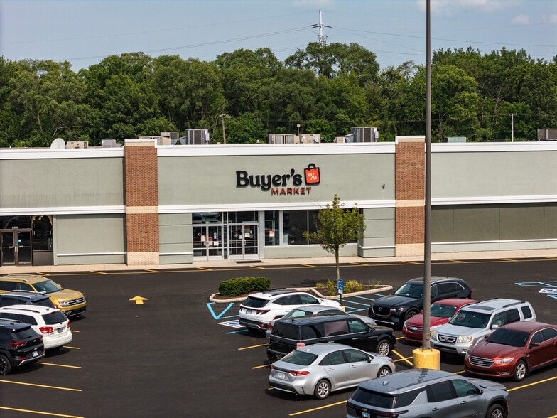 More Photos Of 8301-8349 Indianapolis Blvd, Highland Unknown For Lease