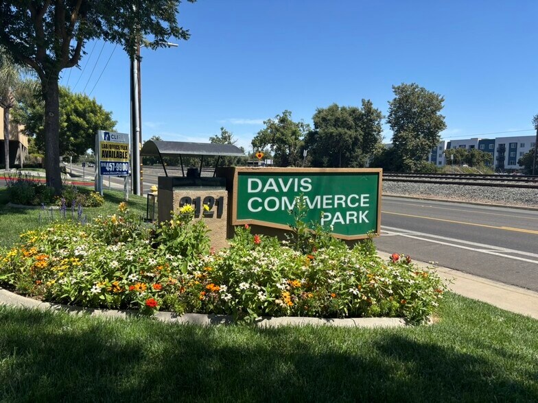 More Photos Of 2121 2nd St, Davis Flex For Lease