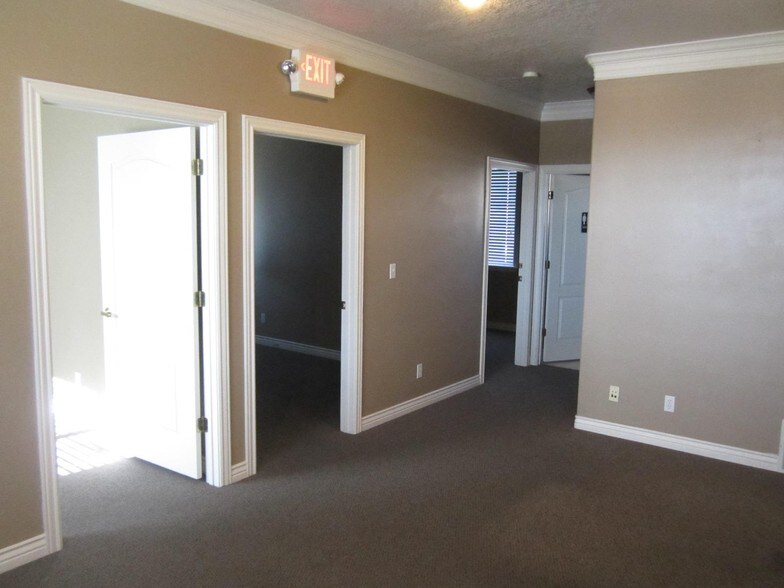 More Photos Of 589-597 W 800 N, Orem Medical For Lease
