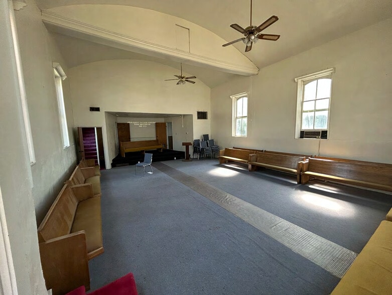 More Photos Of 94 E Center St, Kaysville Religious Facility For Sale