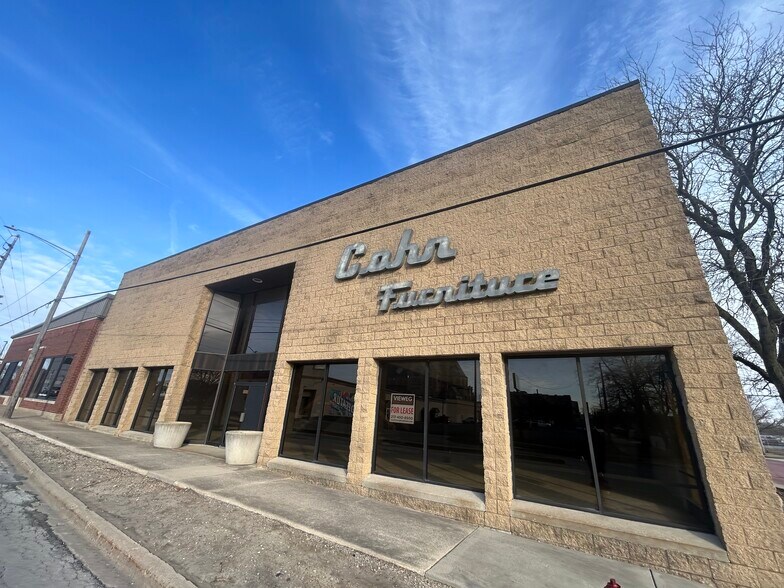 More Photos Of 400 N Martin Luther King Jr Dr, Decatur General Retail For Sale