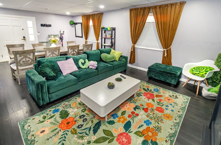 More Photos Of 903 Edgar St, Evansville Multifamily For Sale